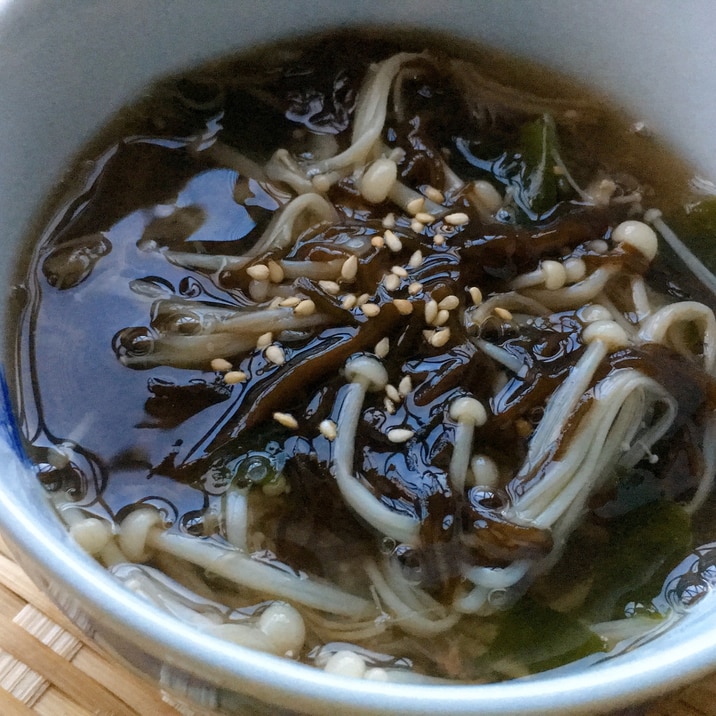 昆布茶で簡単もずくスープ